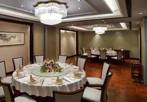 Baohua Mountain Jinlong International Hotel - Image 3