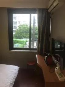 Fu Shi Chain Hotel - Image 5
