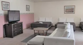 St Georges Motor Inn - Image 5