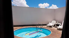 STATUS Motel - Image 2
