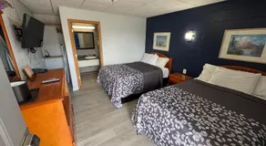 Sleep-ees Inn, Saginaw & Frankenmuth - Image 2