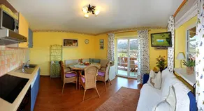 Apartment mit beheiztem Pool, Terrasse und Garten | Perfekt für die Arbeit von Zuhause - Image 4