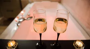 La Suite Romantique avec Jacuzzi au Cœur de Perpignan - Image 5