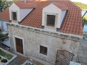 Apartments Seafront - Image 5