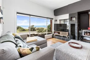Absolute Beachfront Views Apollo Bay - Image 2