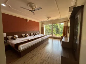 HOTEL PARIJATHA Inn - Image 2