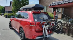 Mitsubishi med telt og camping utstyr - Image 2
