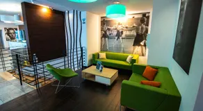 Flinski Sport X SPA, Boutique X Art - Image 4