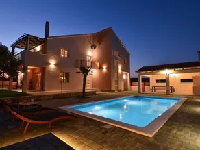 Apartment Villa Troskot - Image 2