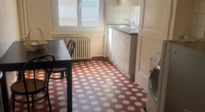Appartement F2 Proche centre Ville - Image 4
