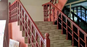 Paradise Hotel - Image 5