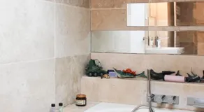 Spacious stay in Suresnes ideal for families! - Image 5