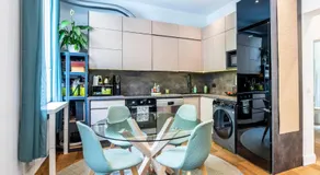 Chic 3BR Oasis Near the Sea AC 2 Terraces - Image 4