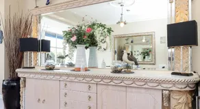 The New England - Image 3