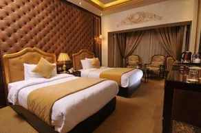 سائق خاص بمصر القاهرة للسياحه متوفر أحدث انواع السيارات - Image 1