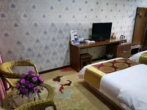 Huaxiang Business Hotel - Image 2