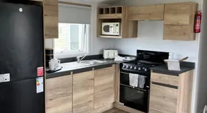 Eden Holiday Home - Image 5