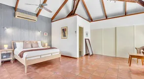 The Zoo House - Image 2