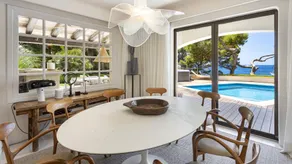 VILLA AVEC VUE SUR MER, ACCES DIRECT A LA MER, PISCINE, SITUATION EXCEPTIONNELLE - Image 3