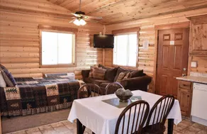 Bryce Country Cabins - Image 5