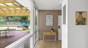 Quaint Queen Room in Pymble - Shared Bathroom and Amenities - Image 3