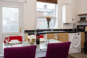 Cosy Two bedroom Terrace Blackburn - Image 5