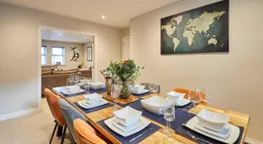 Host and Stay - River Hill House - Image 3
