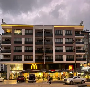 Rena Grand Residence & Suit - Image 1