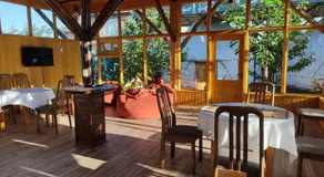 Happy Nomads - Modern Yurt Cottages & Breakfast - Image 4