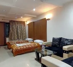Hotel Gouri Inn - Image 5