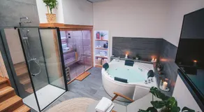 NA Apartments - Image 3