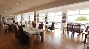 Sunrise Hotel - Image 3