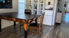 House with King Bed & Fire-pit Minutes to Cota and Tesla, Near Airport - Image 4