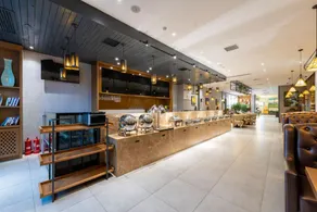 Huayi Collection Hotel (Beijing Xinguozhan Capital Airport) - Image 3