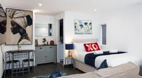 Snuggle Cove Apartments- Walton Road - Image 2