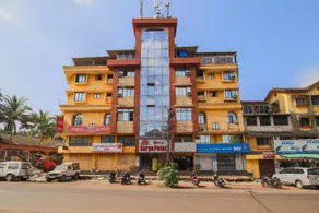 OYO 7065 Hotel Surya Palace - Image 4