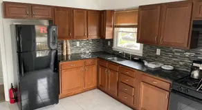 Cozy Home Near Downtown Rahway - Image 3