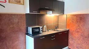 Green Club - Image 4