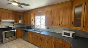 3 BR Apartment Near Wesleyan 202 - Image 4