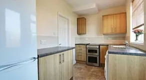 Two bedroom terrace house with parking - Image 3