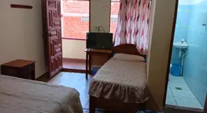 Hostal San Cristobal - Image 2
