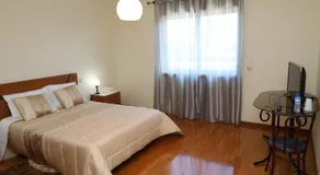 Porto Cruz House - Image 2