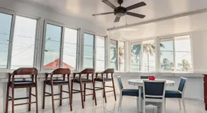 Bonefish Hotel - Image 4