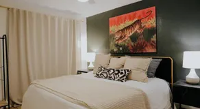 Dream On – Style & Comfort Near Historic Downtown - Image 2