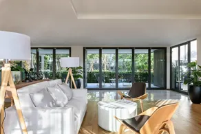 Room - Image 4