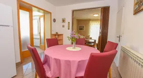Appartement de vacances avec barbecue, terrasse et jardin | Vue jardin - Image 4