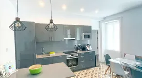 Elegant 2-BR Apartment with Unmatched Central Location - Image 4