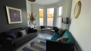 147 The Residence - Image 3