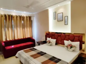 Hotel Luxuria - Image 5