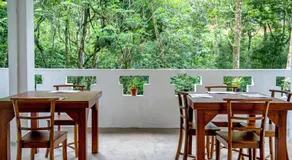 Villa Whispering Leaves Kandy - Image 5